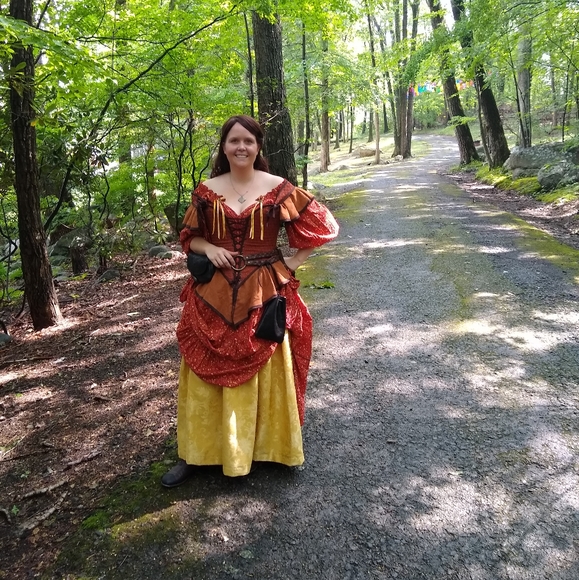 Meet your Posher, Rachelle - Picture 2 of 9